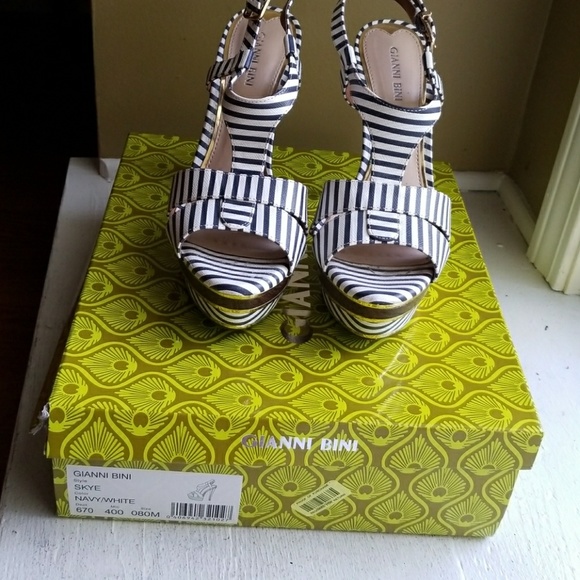 Gianni Bini Shoes - Shoes size 8
